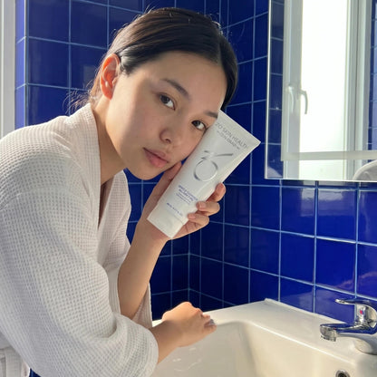 ZO Skin Health - Gentle clenser