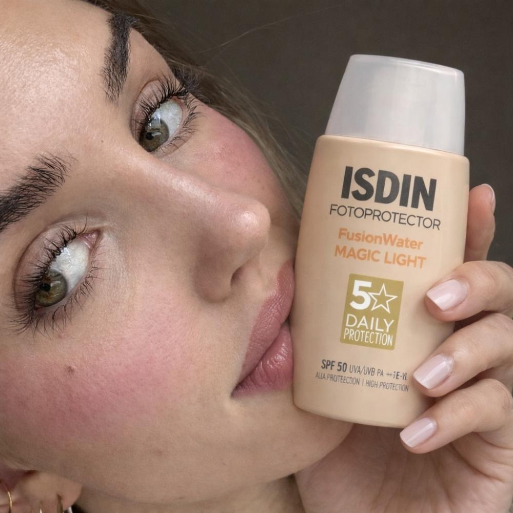 Isdin - Fusion Water Color Light SPF 50